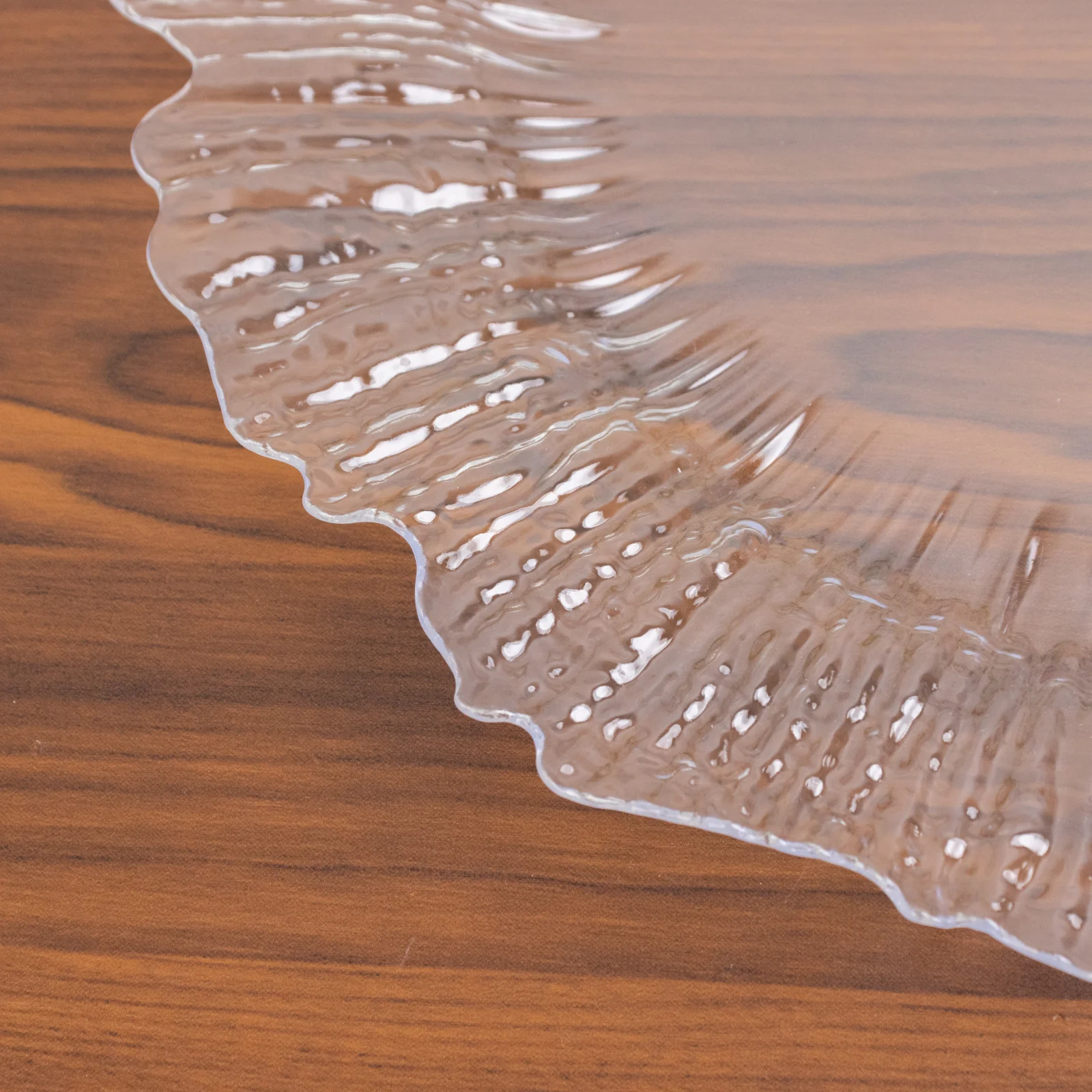 10 Pack Economy Reef Plastic Charger Plates – 13" Clear Dinner Plate Chargers for Weddings, Parties & Catering - Image 8