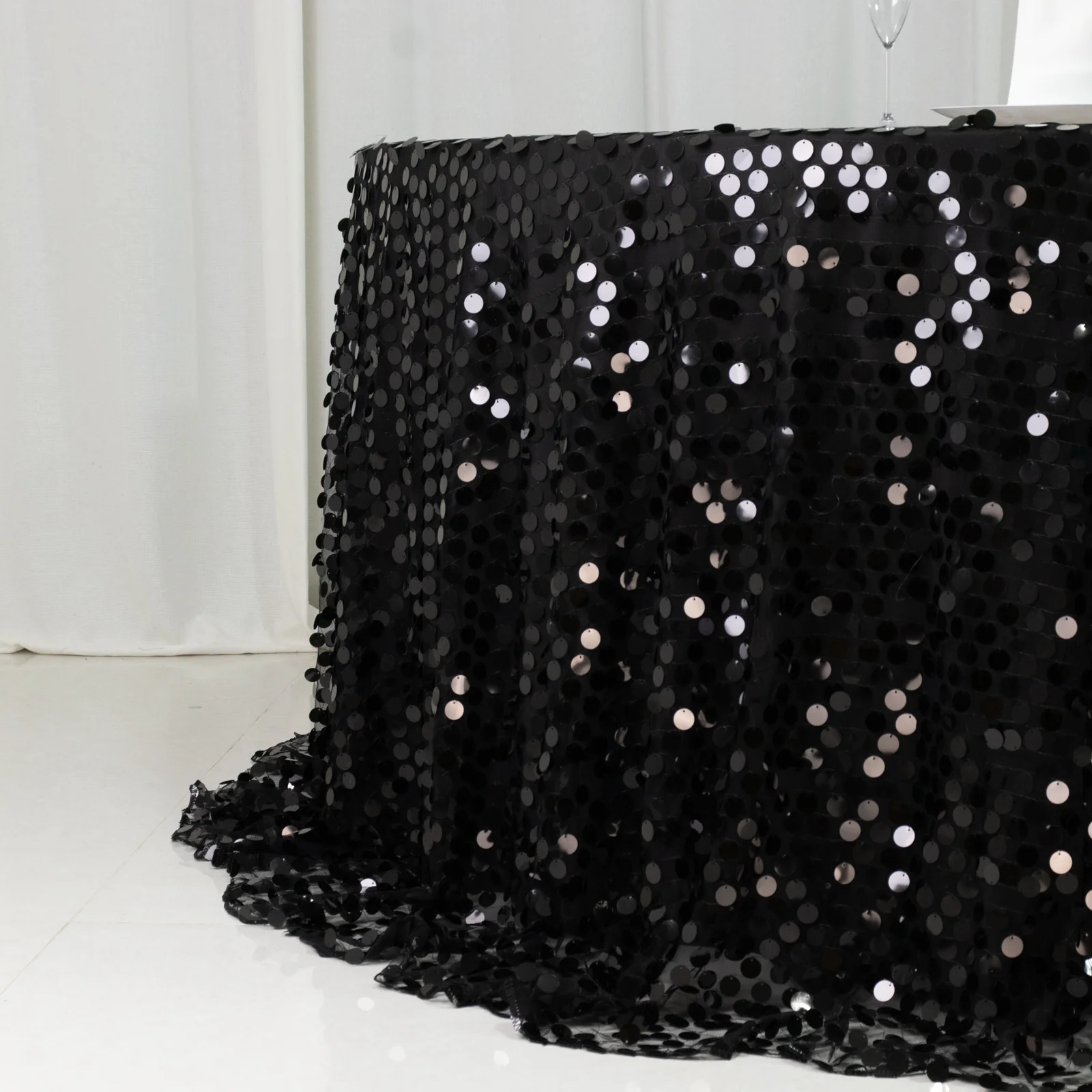 Sequin 132" Round Tablecloth Black - Big Payette Table Cover - Image 8