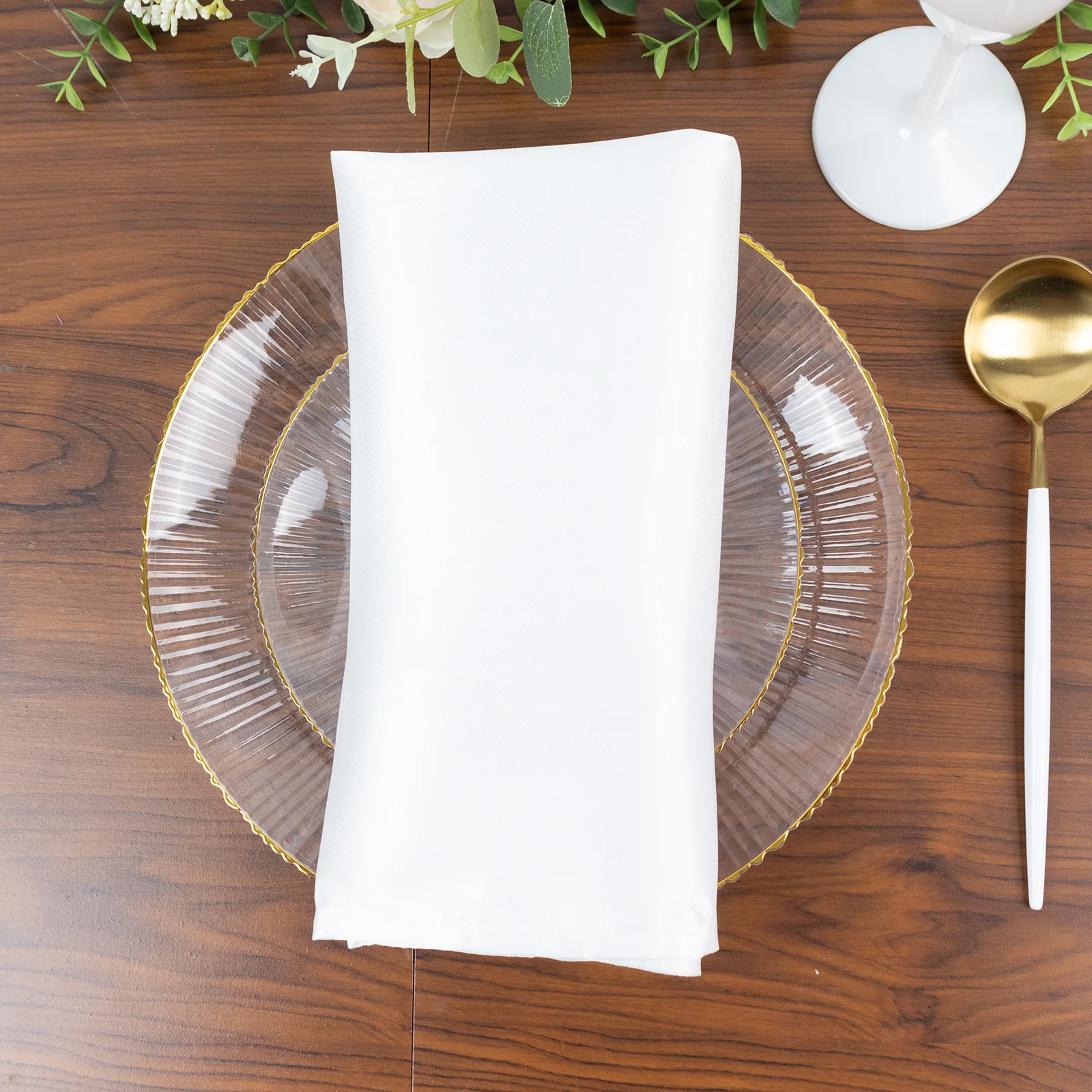 20 Pack 7" Clear Plastic Dessert Plates with Gold Rim – Ribbed Sunburst Pattern – Round Disposable Salad Plates - Image 9