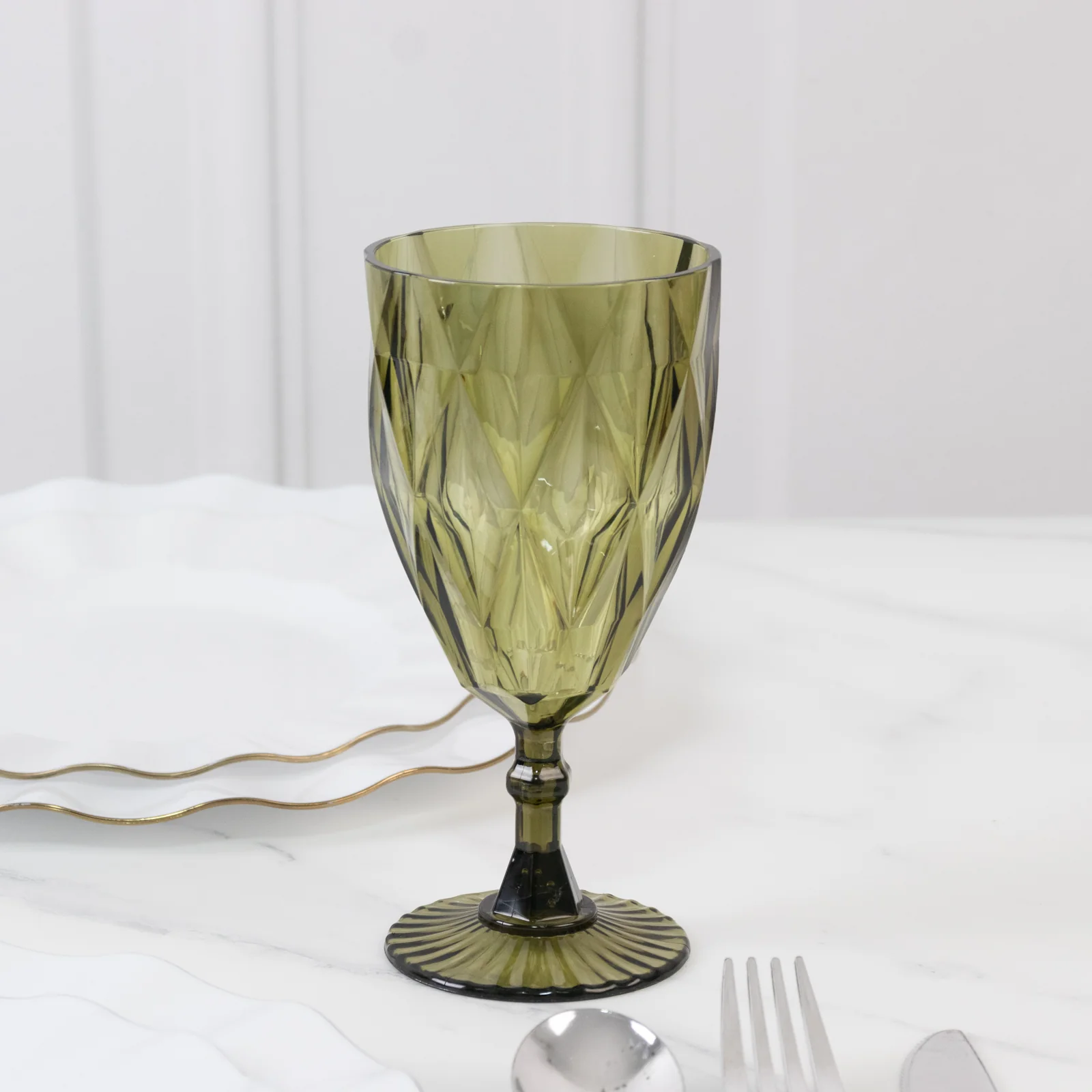 12 Pack Vintage Diamond Cut Plastic Goblets – Dusty Sage Green 11oz Reusable Wine & Beverage Glasses - Image 9