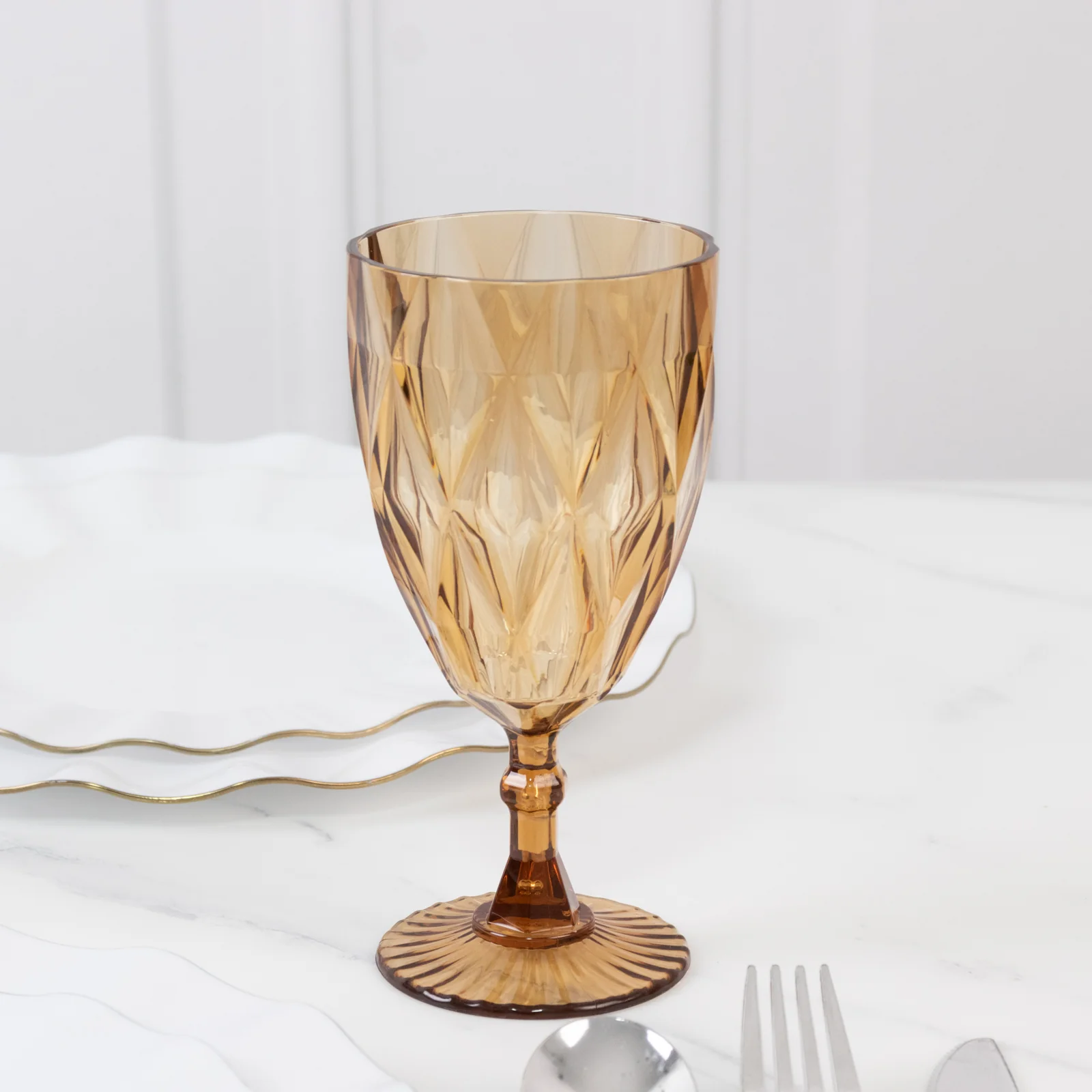 12 Pack Vintage Diamond Cut Plastic Goblets – Amber Gold 11oz Reusable Wine & Beverage Glasses - Image 9
