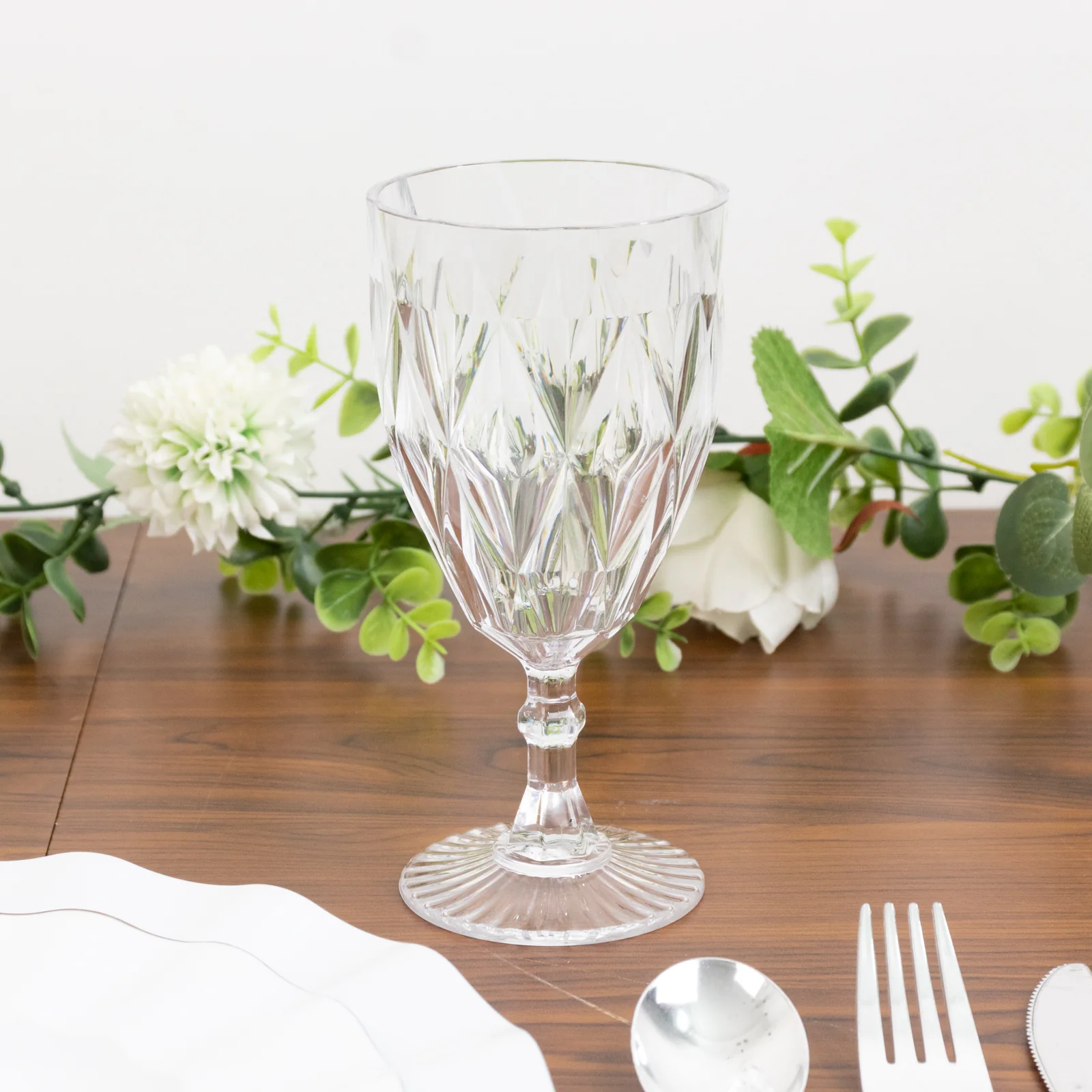 12 Pack Vintage Diamond Cut Plastic Goblets – Clear 11oz Reusable Wine & Beverage Glasses - Image 8