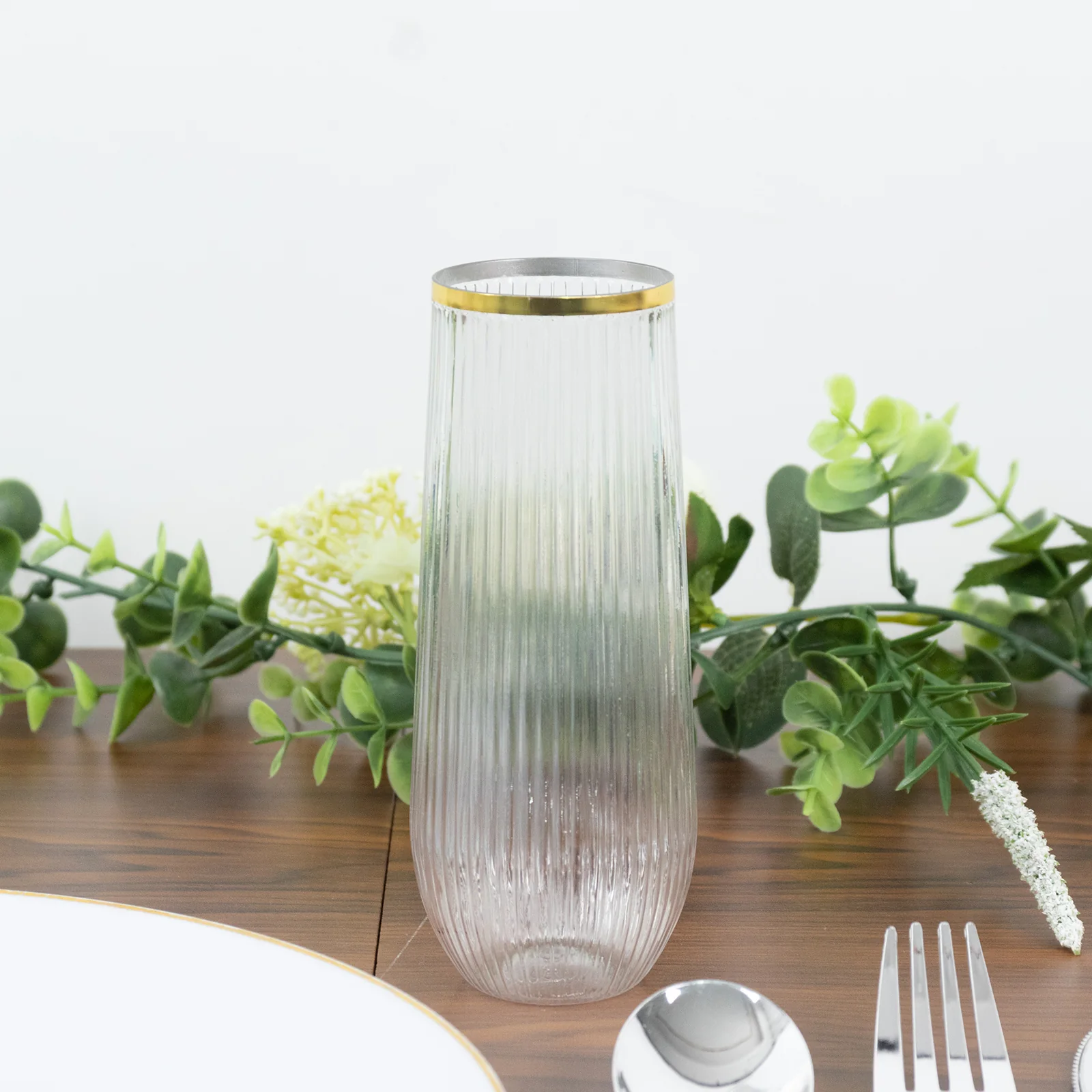 12 Pack 9oz Stemless Plastic Champagne Flutes – Clear with Gold Rim – Ribbed Reusable Lightweight Disposable Toasting Glasses - Image 6