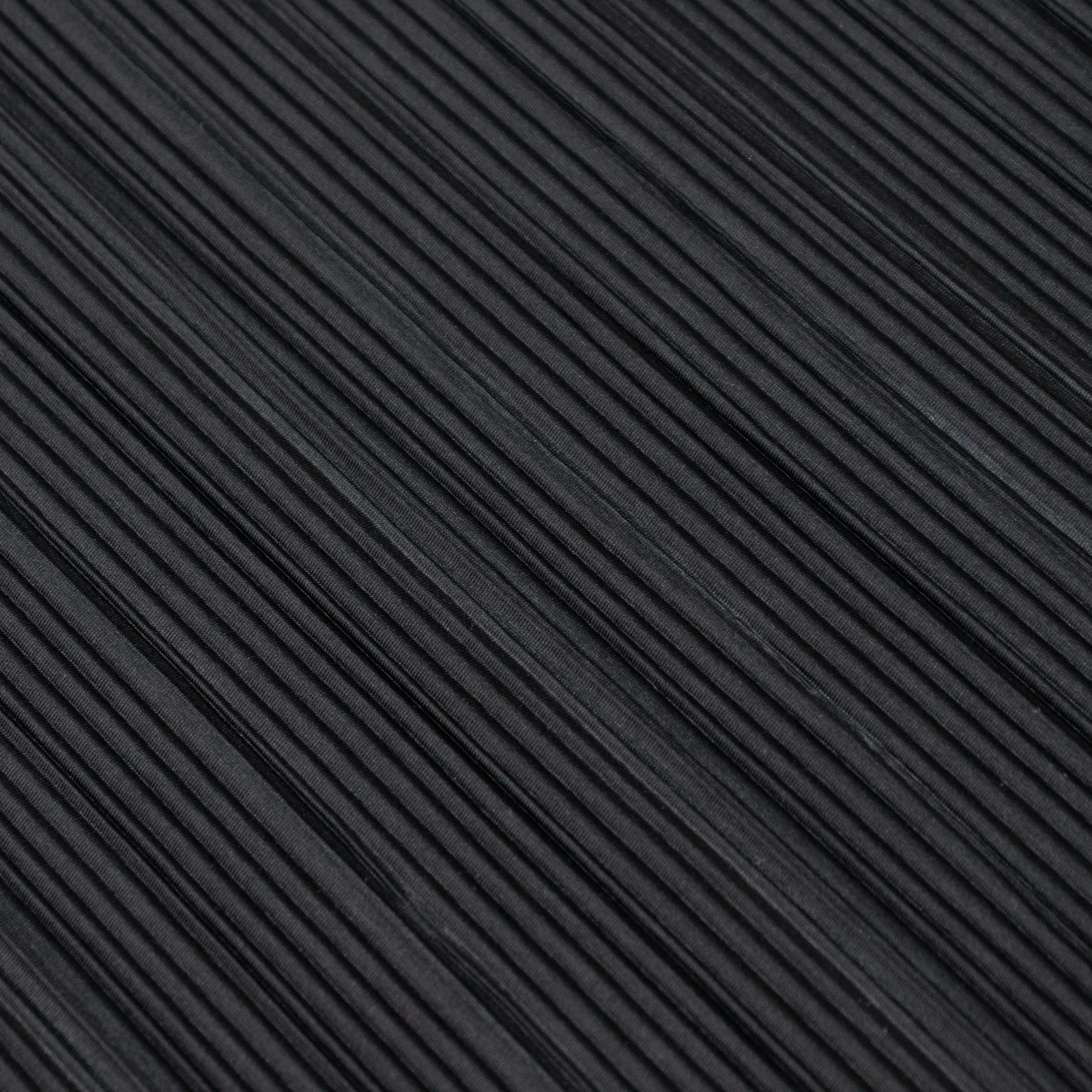 Accordion Pleated Scuba Tablecloth 120" Round Black – Wrinkle Free & Stain Resistant Textured Table Linen - Image 8