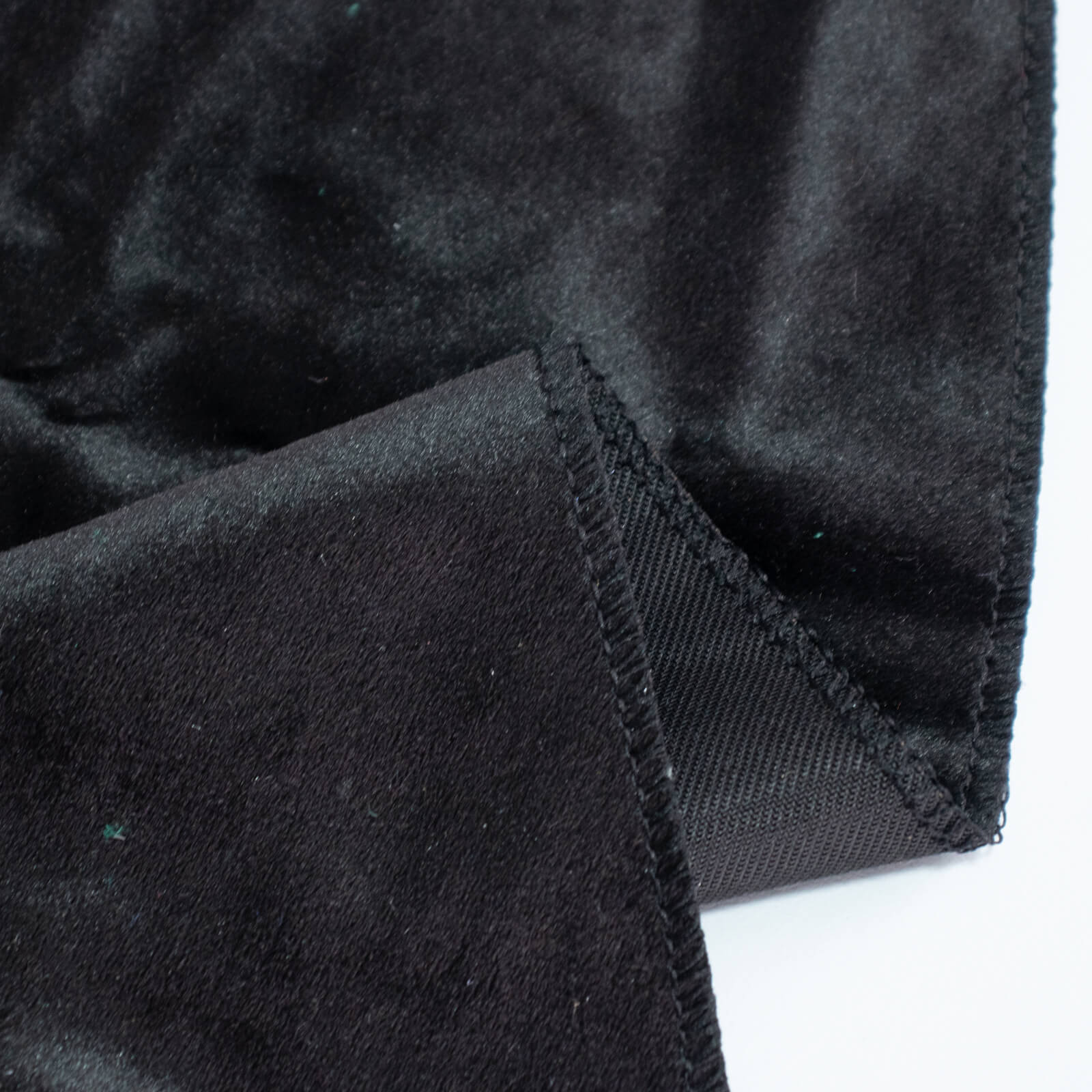 Premium Velvet 132" Round Tablecloth Black - Reusable & Soft Table Cover - Image 6