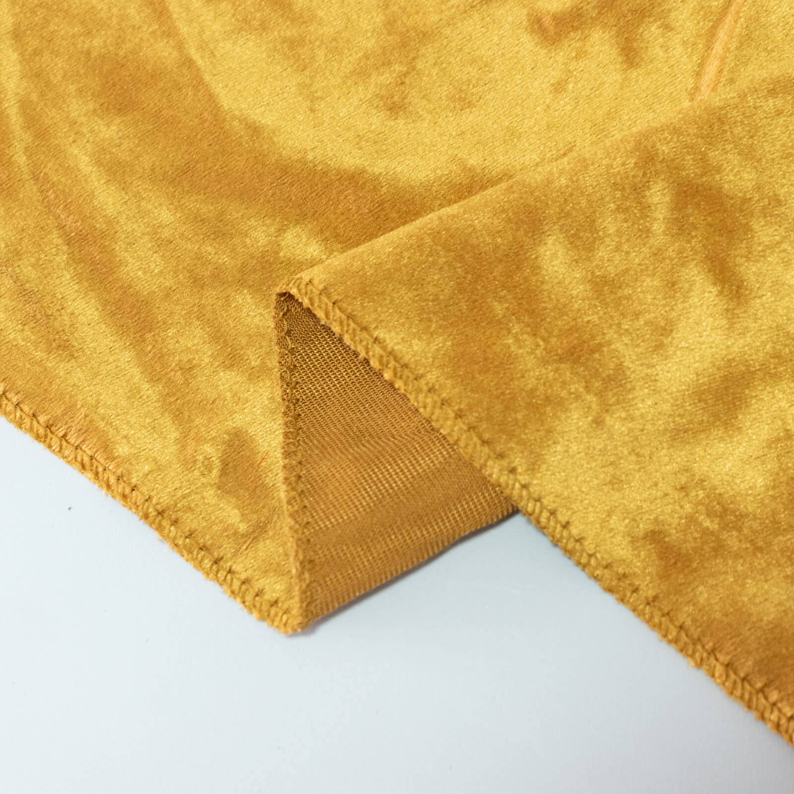 Premium Velvet 132" Round Tablecloth Gold - Reusable & Soft Table Cover - Image 6